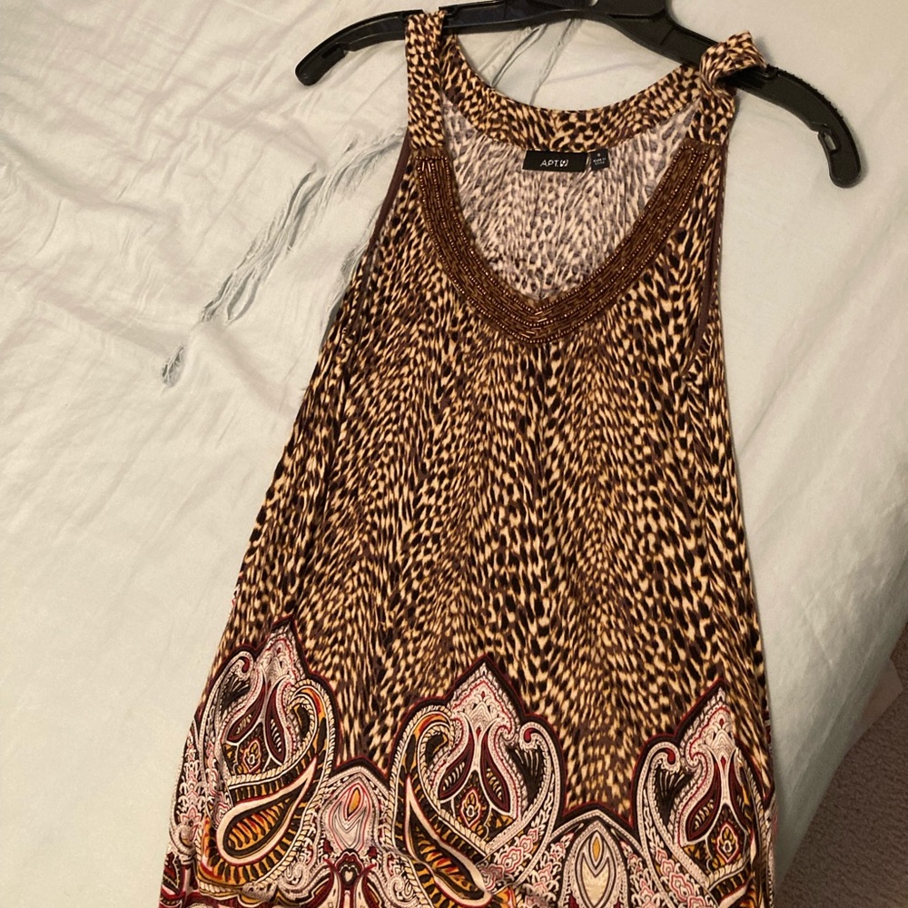 Apt 9 tank top size small